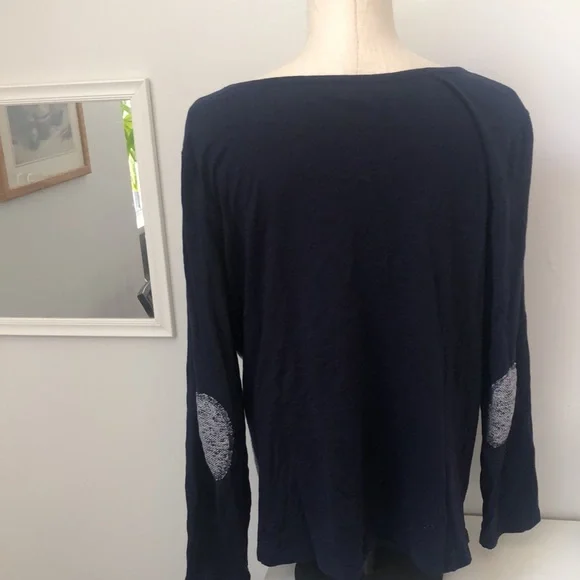 Gap Long Sleeve - Picture 4 of 6